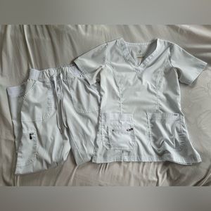 Adar pro scrub set - size xs (fits more like a small in my opinion)